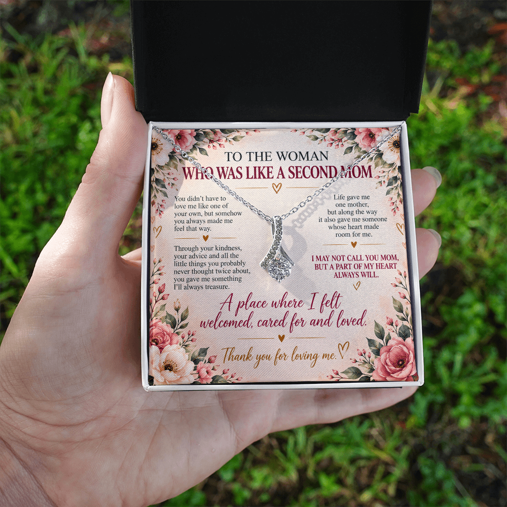 To The Woman Who Was Like A Second Mom - Alluring Beauty Necklace